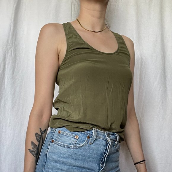 Grana Olive Green 100% Chinese Silk Scoop Neck Sleeveless Tank Top - Picture 1 of 7